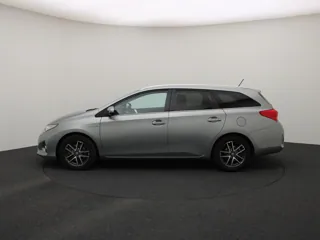 TOYOTA AURIS Active