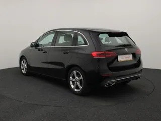 MERCEDES BENZ B180 Launch Edition