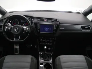 VOLKSWAGEN TOURAN R-Line