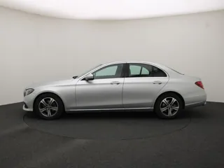 MERCEDES BENZ E220 Avantgarde