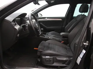 VOLKSWAGEN PASSAT B8 Highline Business R