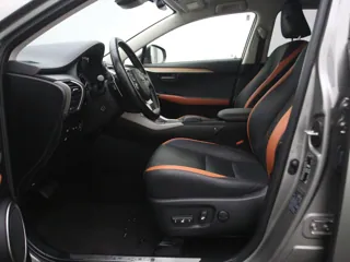 LEXUS NX300H Luxury Line