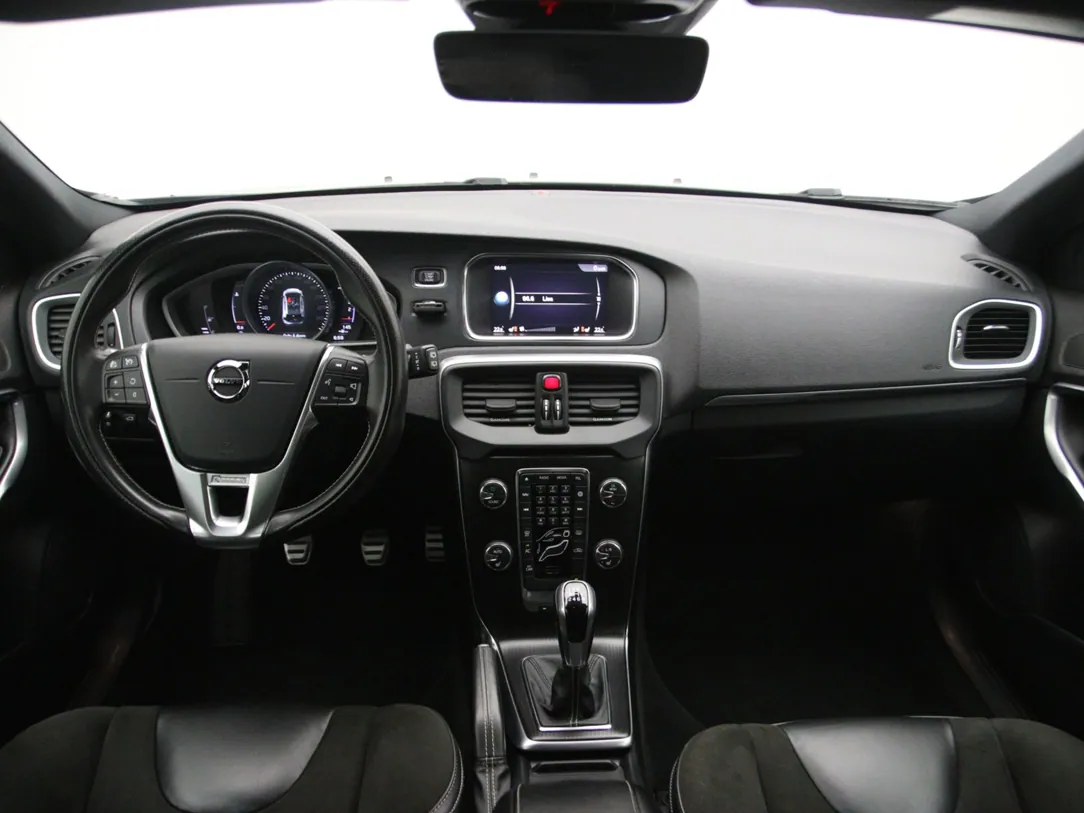 VOLVO V40 Business Sport