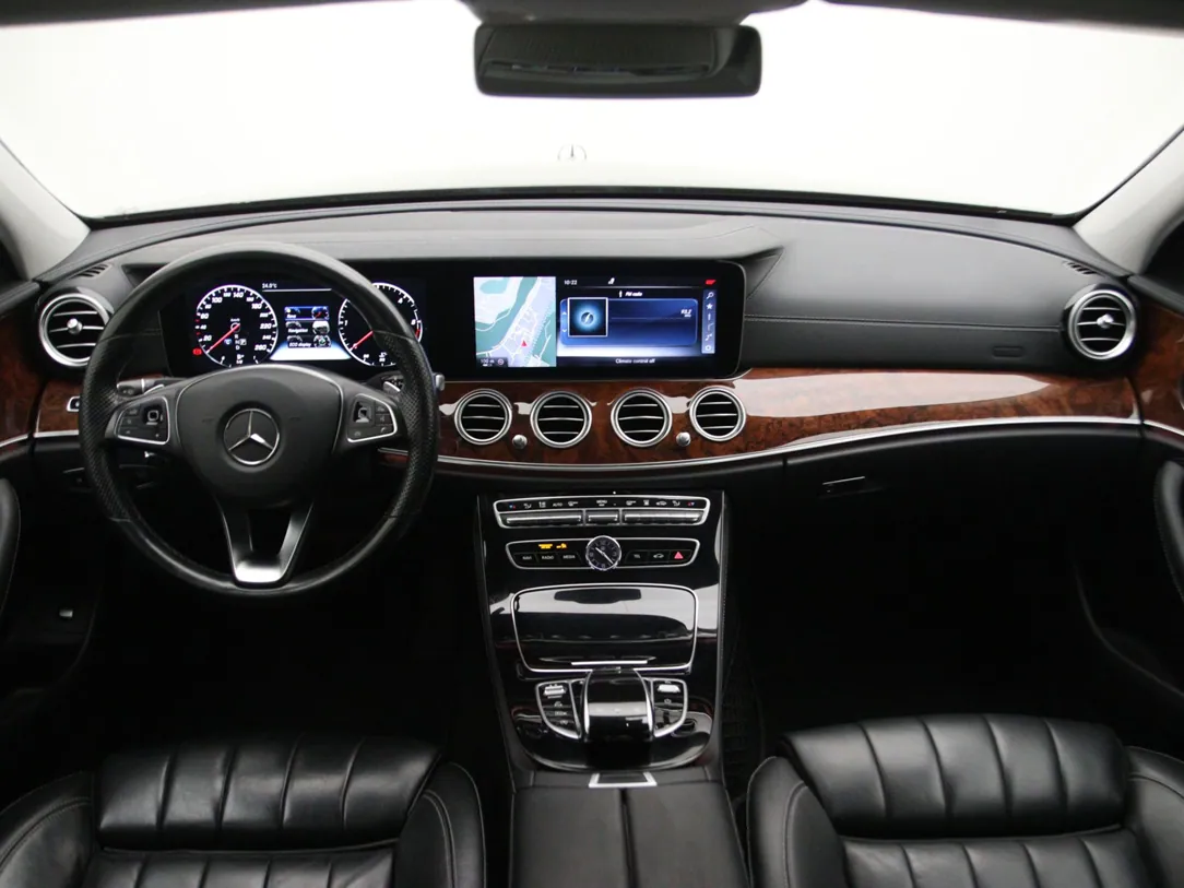 MERCEDES BENZ E350 Ambition