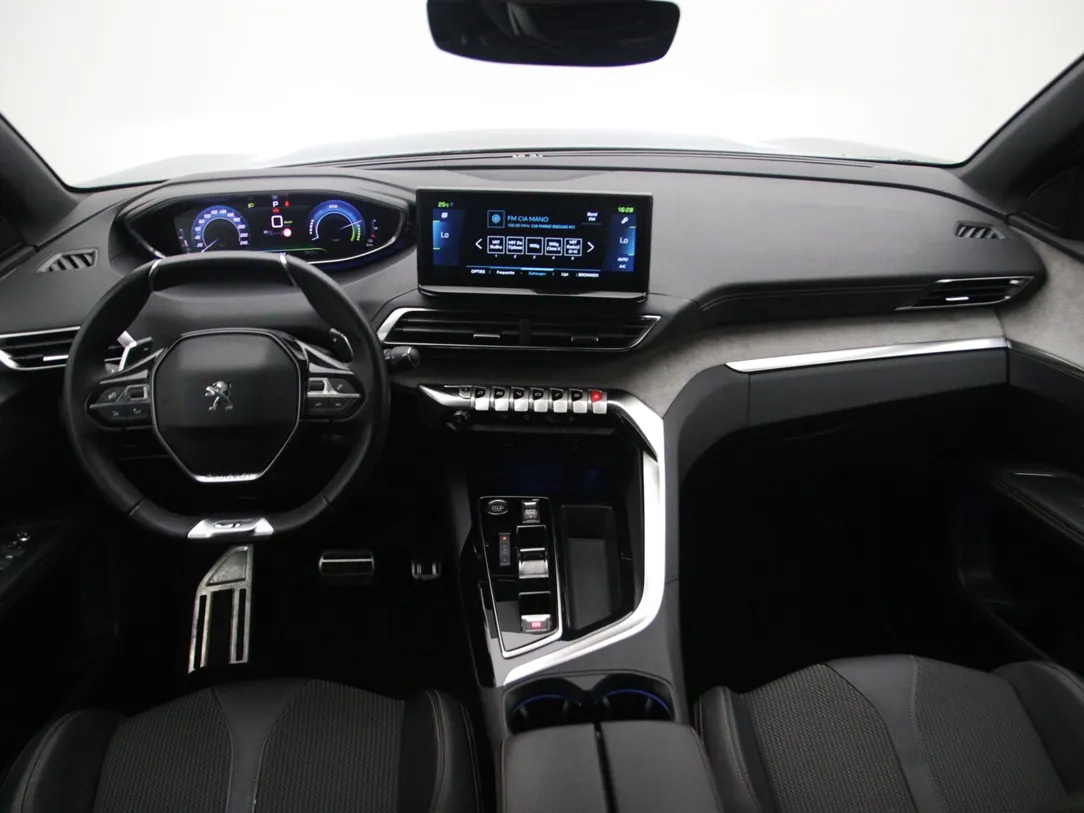 PEUGEOT 3008 GT