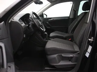 2022 VOLKSWAGEN TIGUAN Life