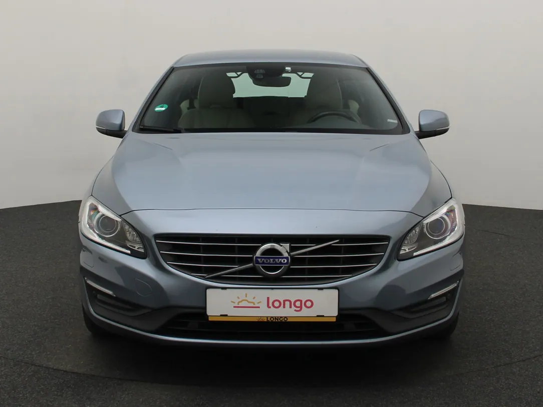 VOLVO V60 Polar+