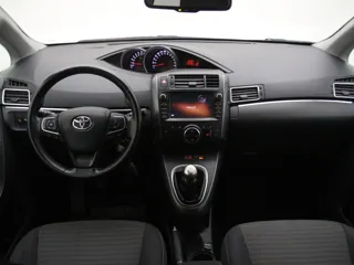 TOYOTA VERSO Active