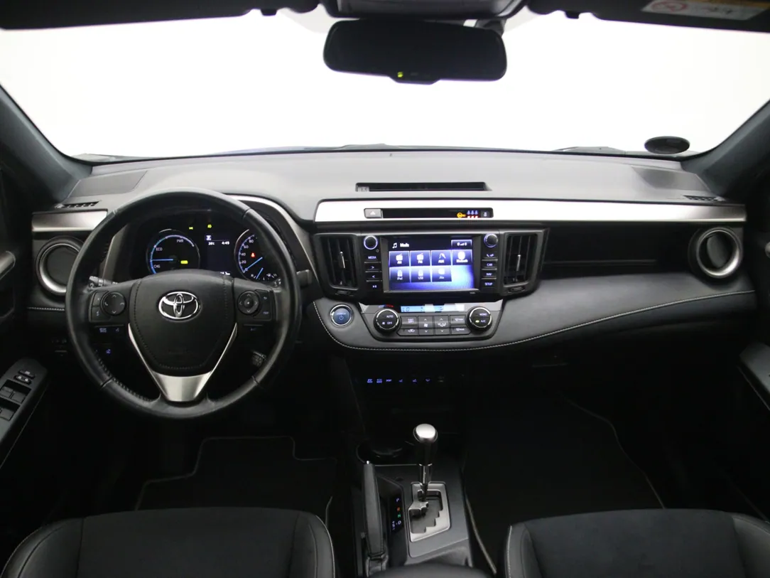 TOYOTA RAV 4