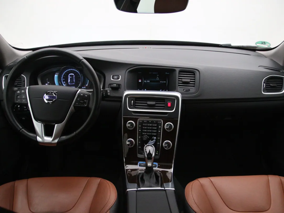 VOLVO V60 Summum