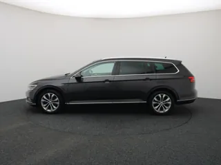 VOLKSWAGEN PASSAT B8 Highline Business