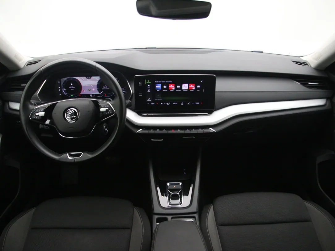 SKODA OCTAVIA Ambition