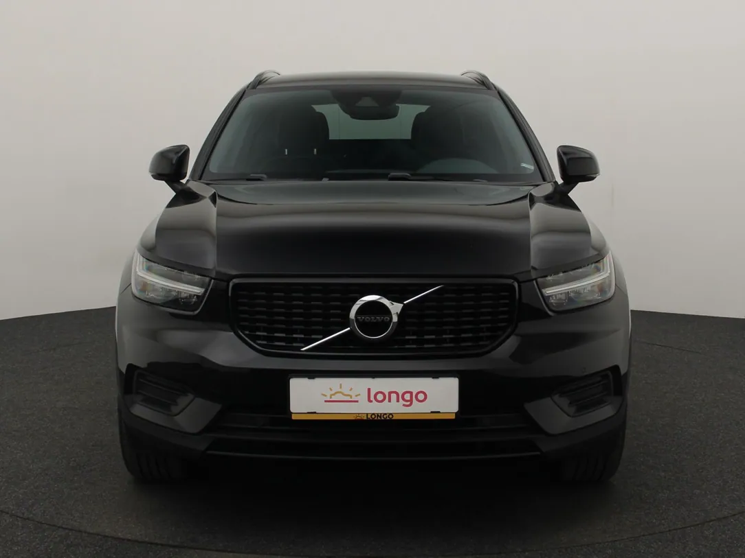 VOLVO XC40 R-Design