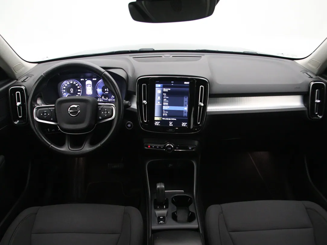 VOLVO XC40 Inscription