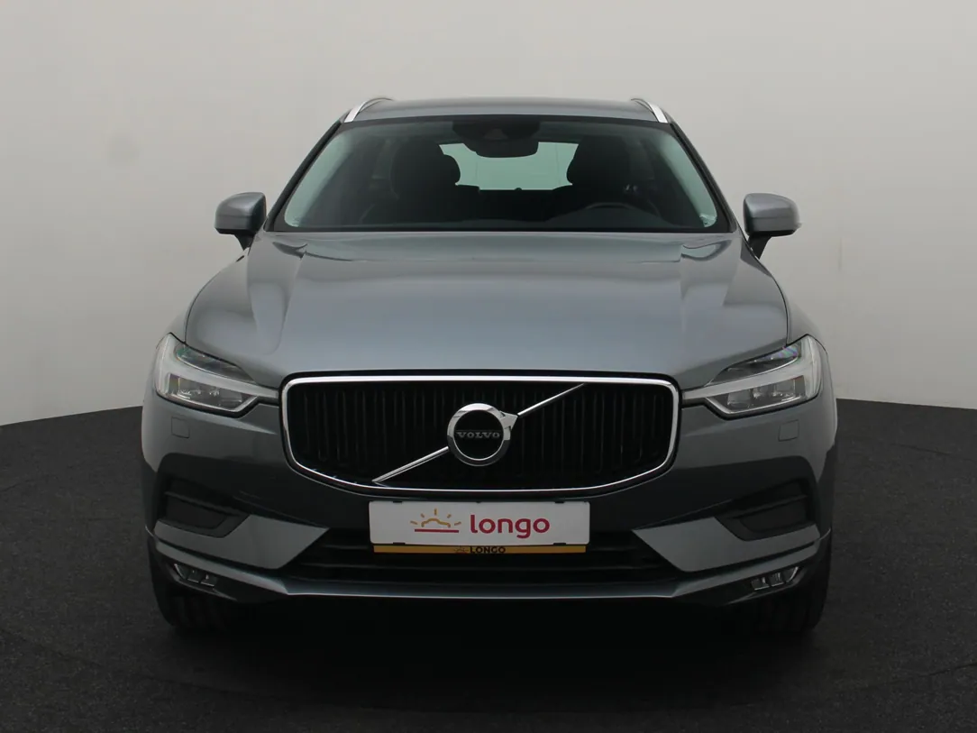 VOLVO XC60 Momentum