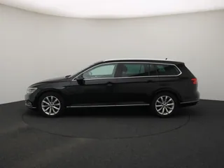 VOLKSWAGEN PASSAT B8 Highline