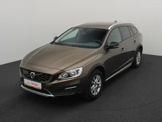 VOLVO V60 Cross Country Plus