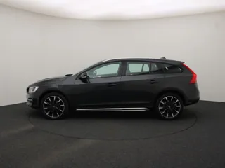 VOLVO V60 Cross Country Summum