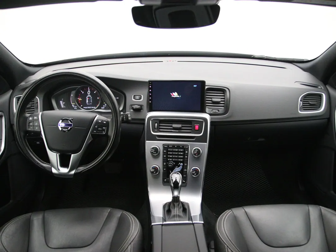 VOLVO V60  Polar+ Dynamic