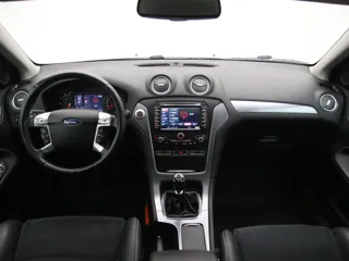 FORD MONDEO Platinum