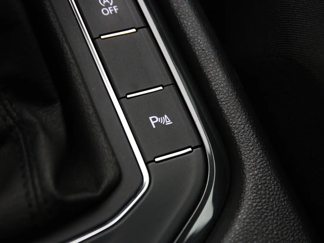 Müüa VOLKSWAGEN TIGUAN 2018 Maastur Diisel 2l 174155km 18299 EUR | Longo.ee