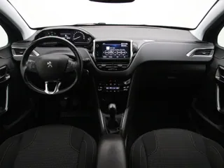 PEUGEOT 208 Allure