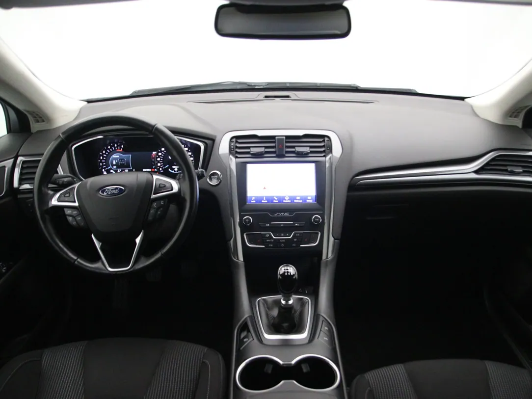 FORD MONDEO Titanium