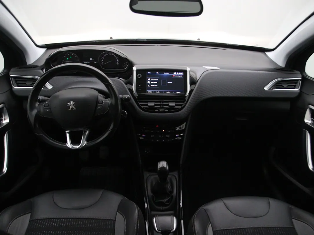PEUGEOT 2008 Allure