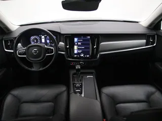 VOLVO V90 Momemtum