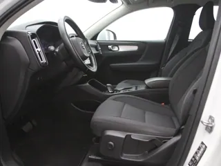 VOLVO XC40 Business Pro