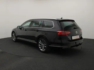 VOLKSWAGEN PASSAT B8 Highline