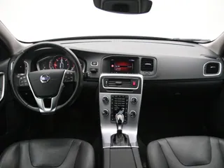 VOLVO V60 Cross Country Nordic+