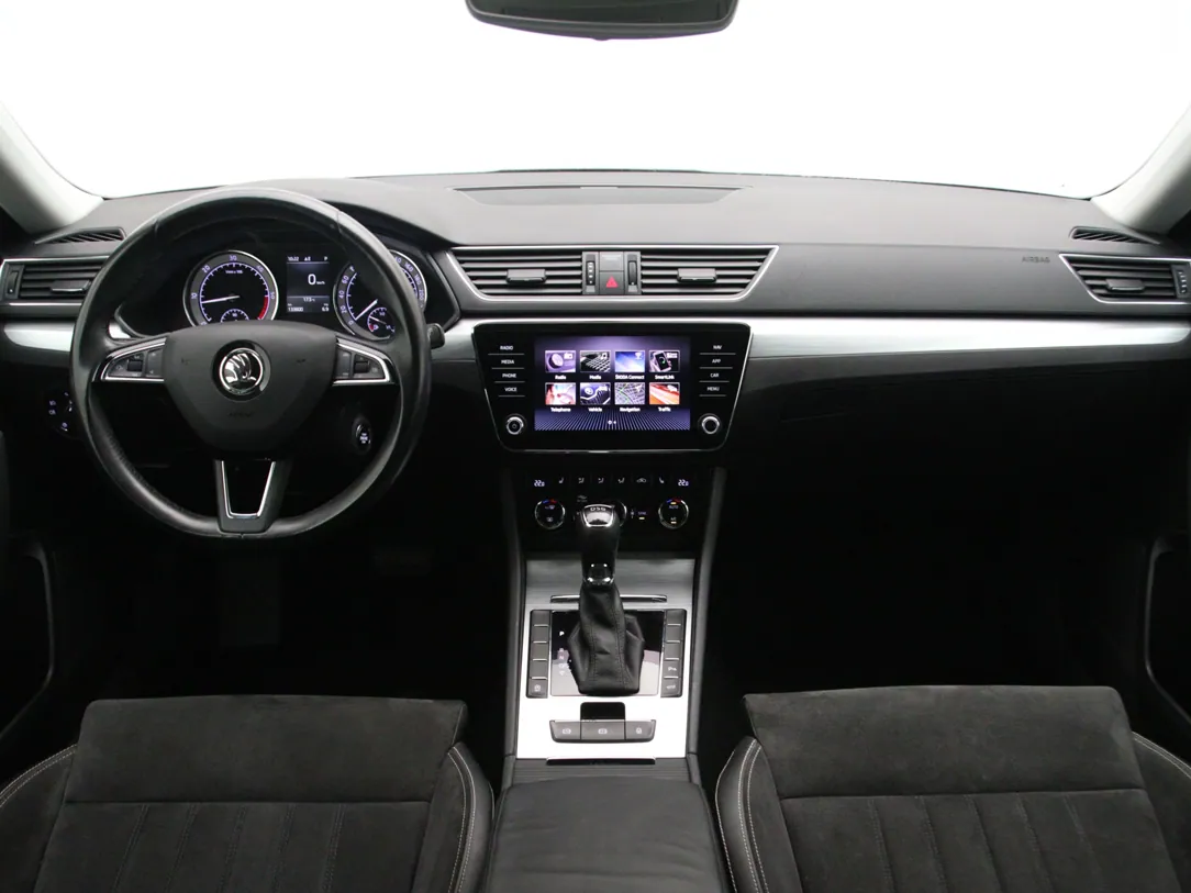 SKODA SUPERB Style