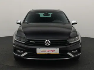 VOLKSWAGEN Passat Alltrack