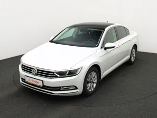 VOLKSWAGEN PASSAT B8 Connected Series
