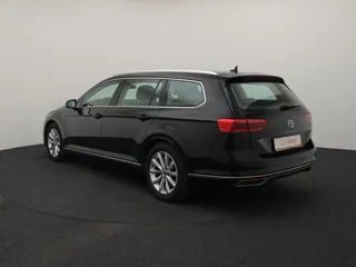 VOLKSWAGEN PASSAT B8 Elegance Business