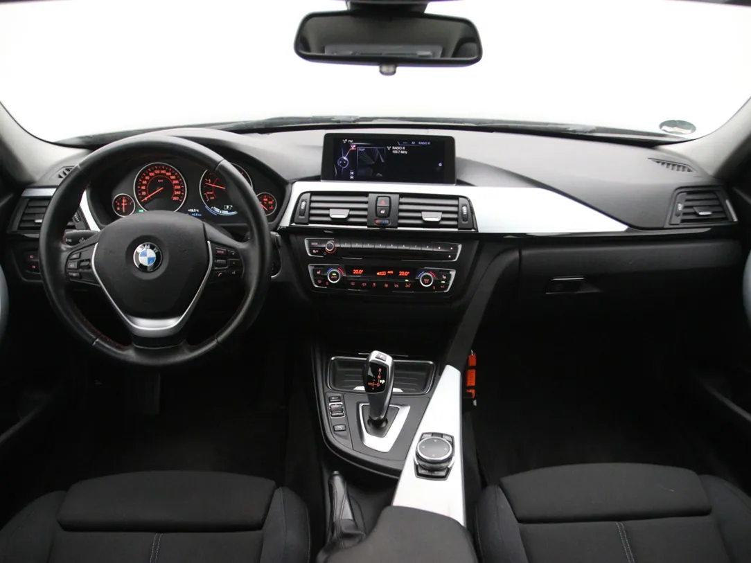 BMW 320 Executive