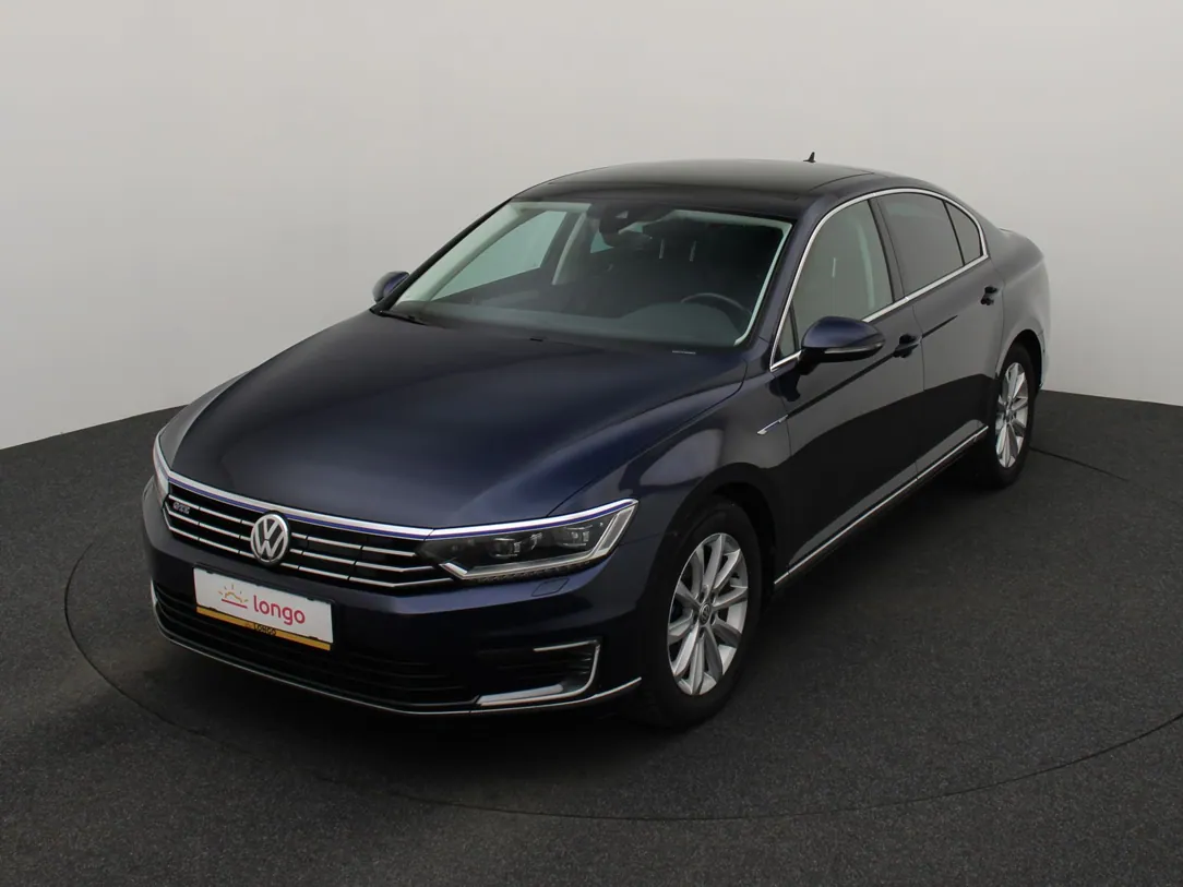 VOLKSWAGEN PASSAT B8 GTE Connected Series Plus