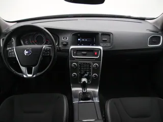 VOLVO S60 MOMENTUM BUSINESS EDITION
