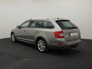 SKODA OCTAVIA Elegance Businessline