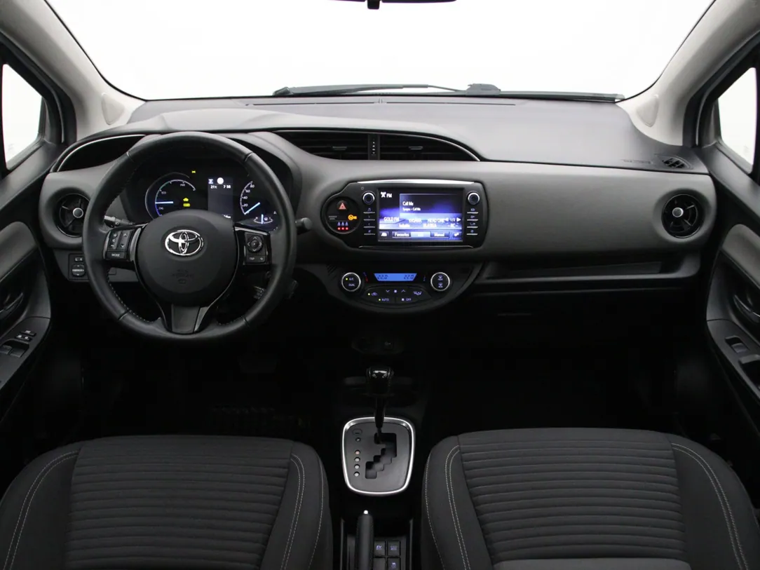 TOYOTA YARIS Active