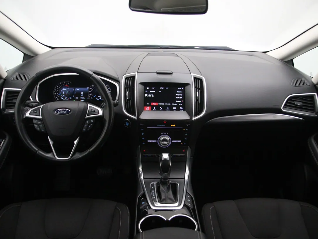 FORD S-MAX Titanium