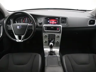 VOLVO V60 Polar+