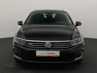 VOLKSWAGEN PASSAT B8 Highline