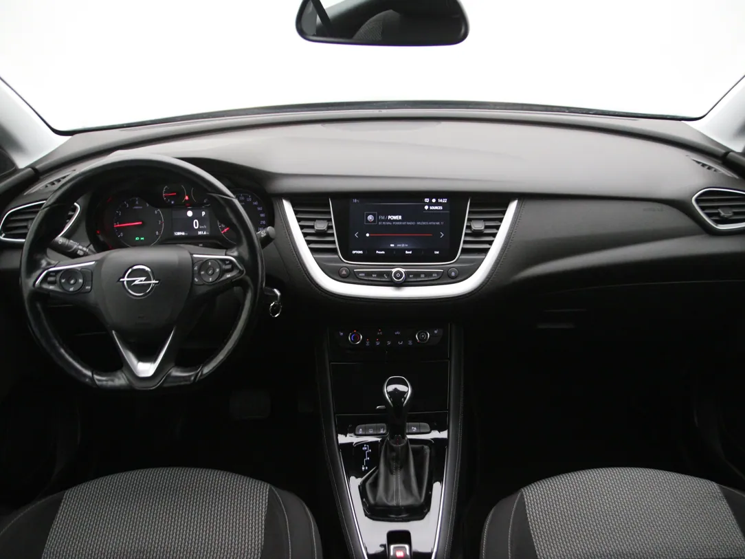 OPEL GRANDLAND X Edition