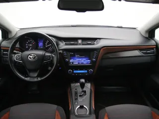 TOYOTA AVENSIS Active Plus