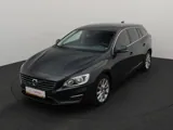 VOLVO V60 Momentum