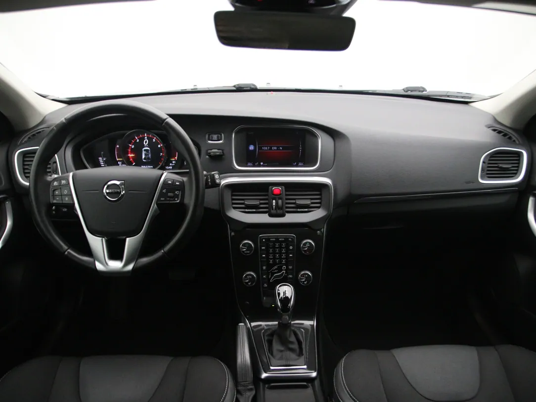 VOLVO V40 Polar+