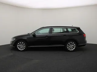 VOLKSWAGEN PASSAT B8 Highline