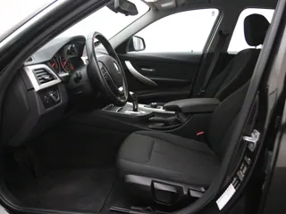 BMW 320 Advantage